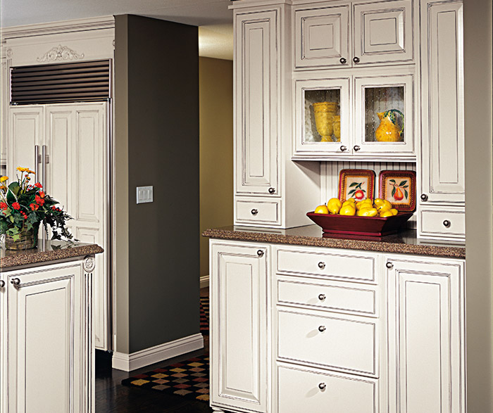 Off White Glazed Cabinets in Traditional Kitchen - Decora