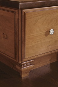 Pedestal Feet Decora