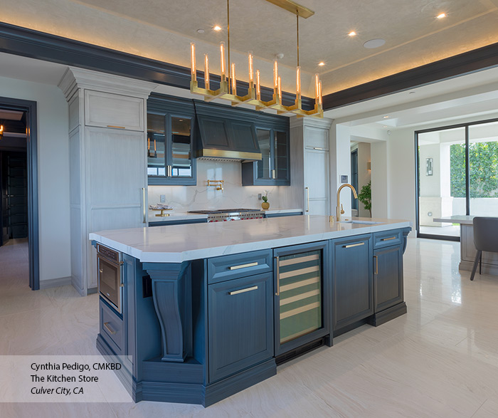 transitional_painted_maple_kitchen_cabinets