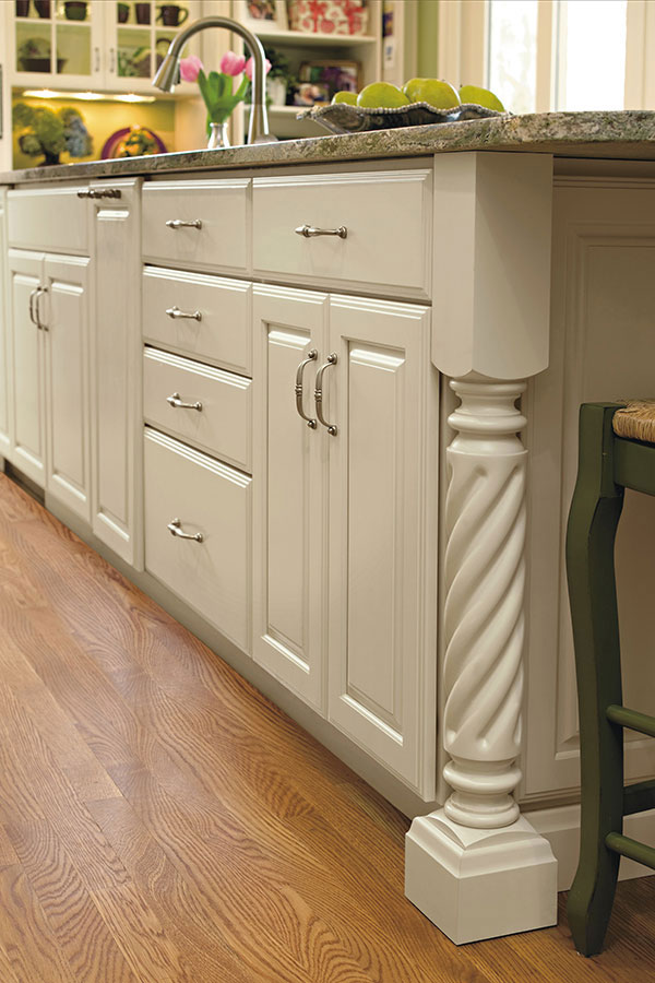 Off White Kitchen With Mullion Cabinet Doors Decora