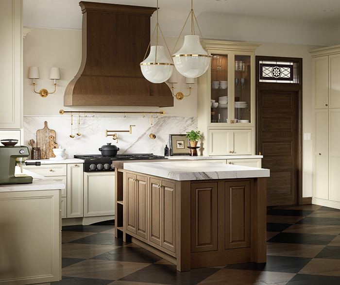Callaway-Painted-Clayton-Plano-QuartersawnWhiteOak-Kindling-Kitchen3-700x578