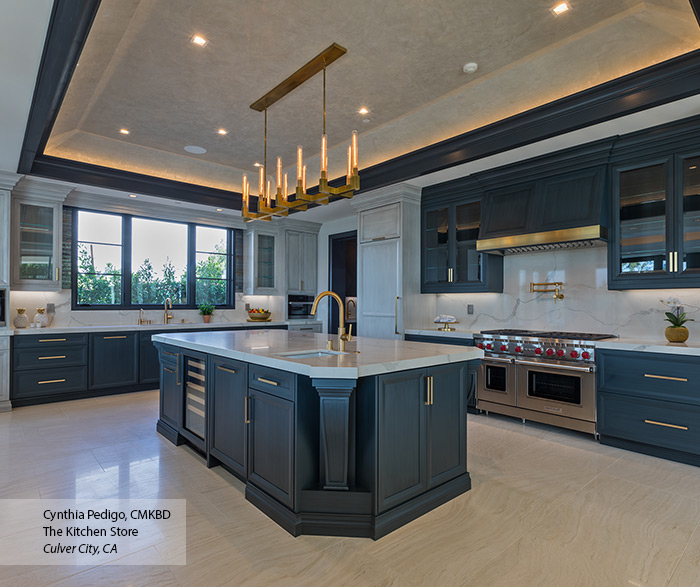 transitional_painted_maple_kitchen_cabinets